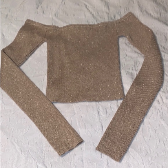 Kendall & Kylie off the shoulder crop top - Picture 2 of 3